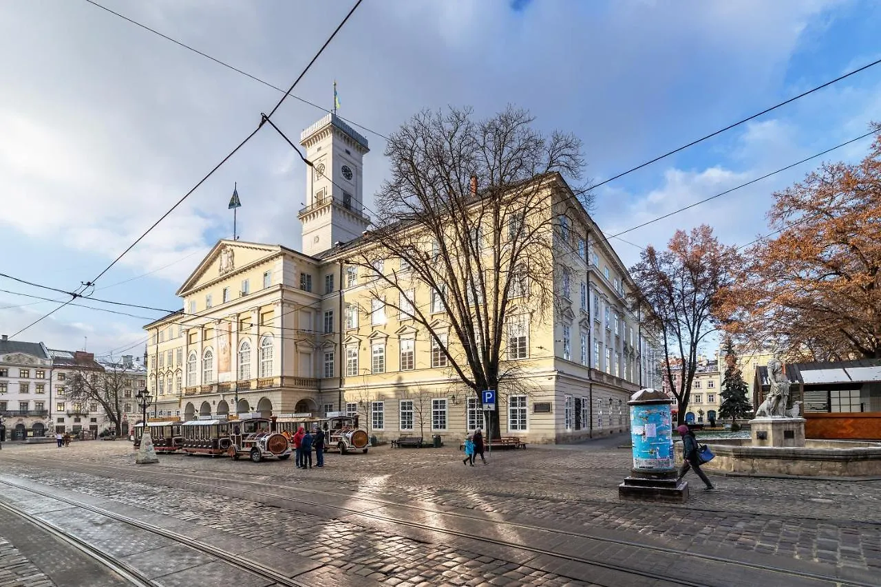 Rynok Square City Center Two Bedroom Apartment! Lviv Apartman