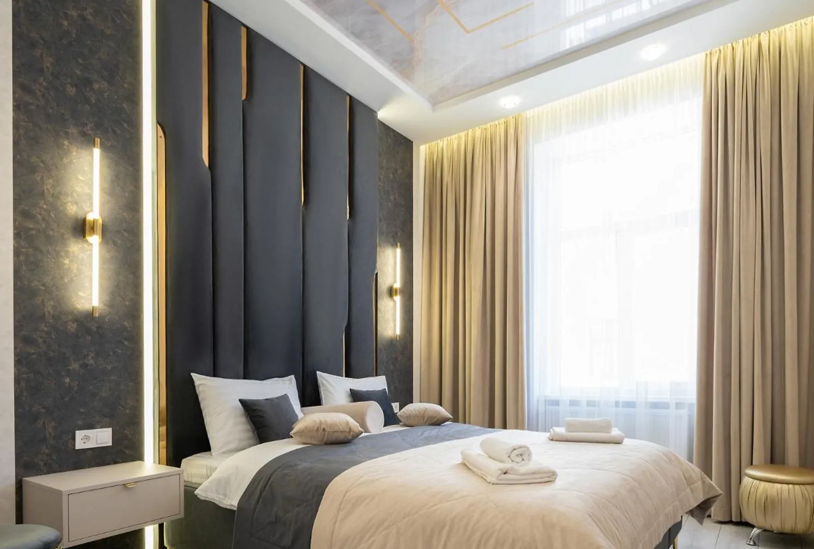 Rynok Square City Center Two Bedroom Apartment! Lviv 0*,